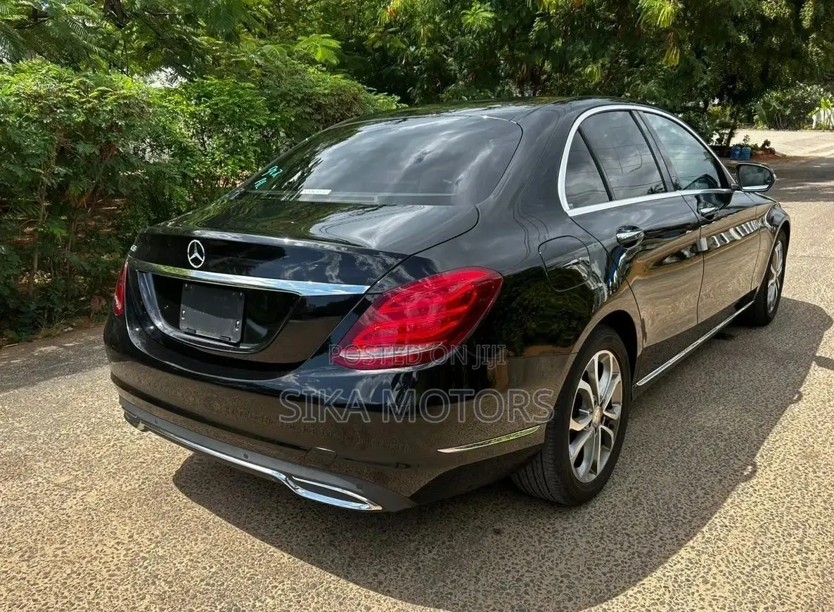 Mercedes-Benz C-Class C 180 (C205) 2016 Black
