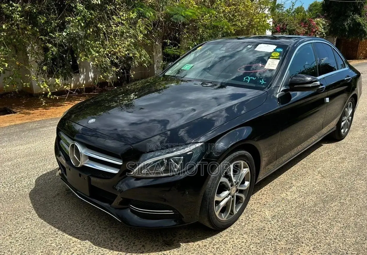 Mercedes-Benz C-Class C 180 (C205) 2016 Black