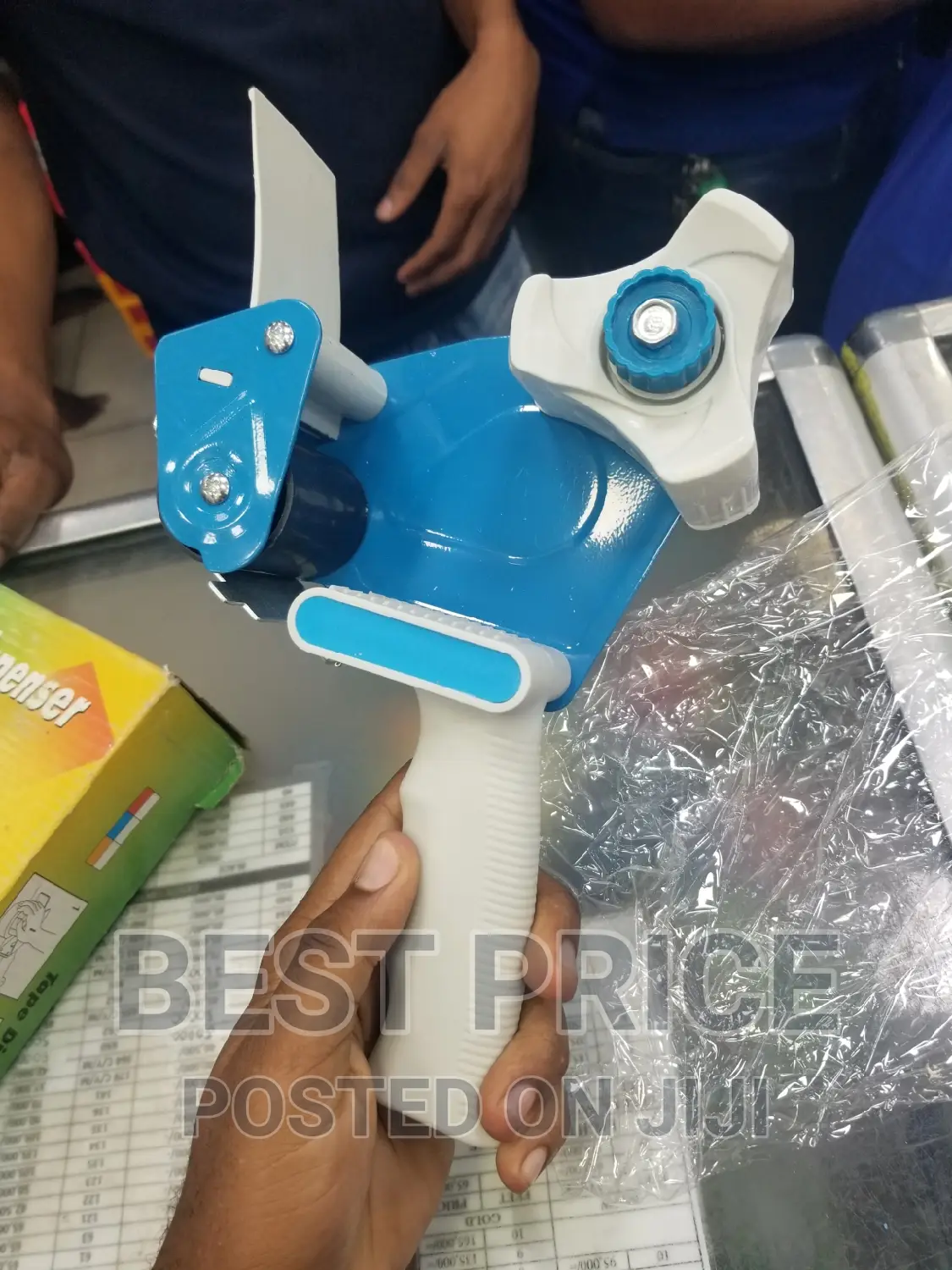 Handheld Tape Dispenser