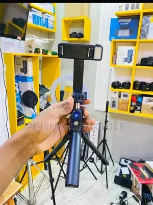 Selfie Stick With Stand