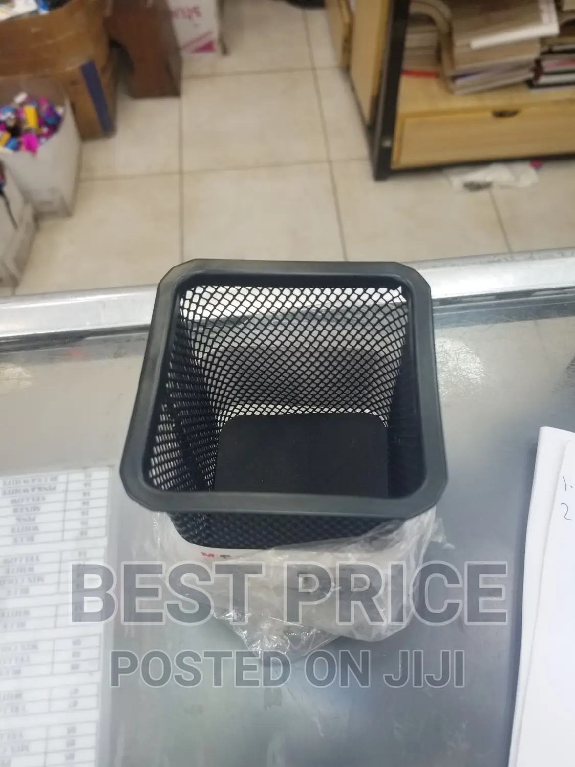 Upper Square Pen Stand