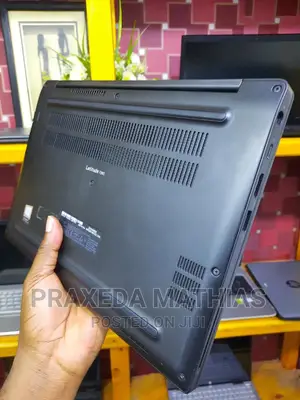 Laptop Dell Latitude 7390 8GB Intel Core I7 SSD 256GB