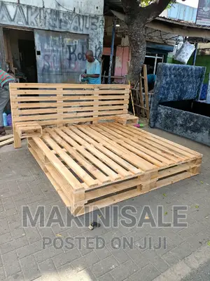 Kitanda Kizuri Sana Cha Pallet