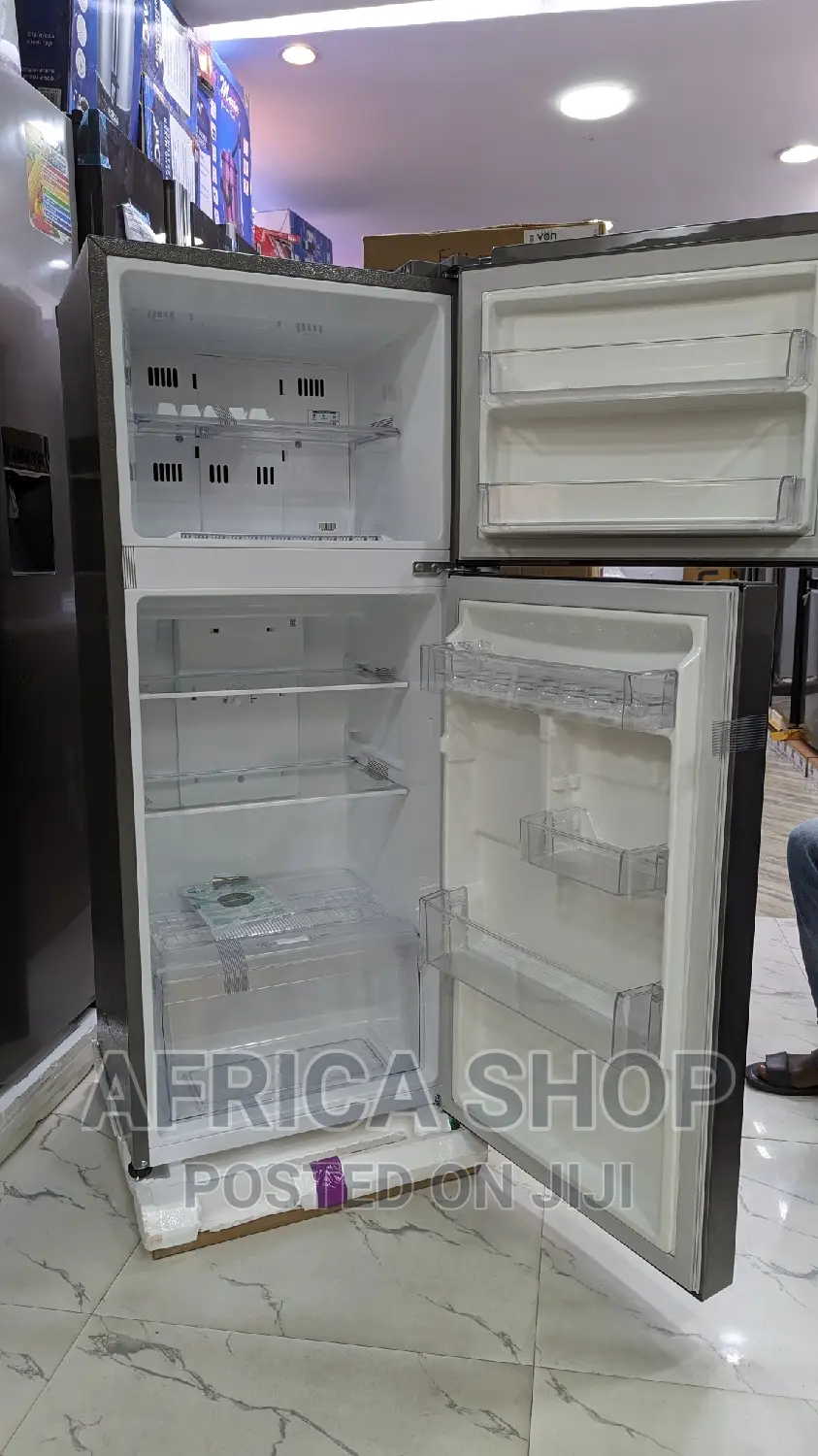 LG Refrigerator -Freezer GN-B202SQBB