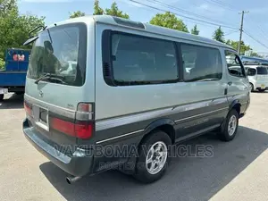 Toyota HiAce 1998 Silver
