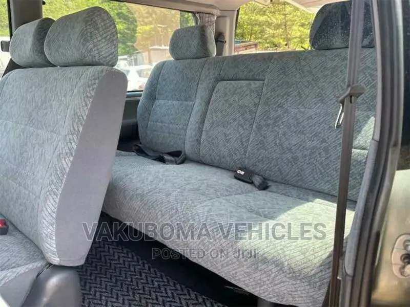 Toyota HiAce 1998 Silver