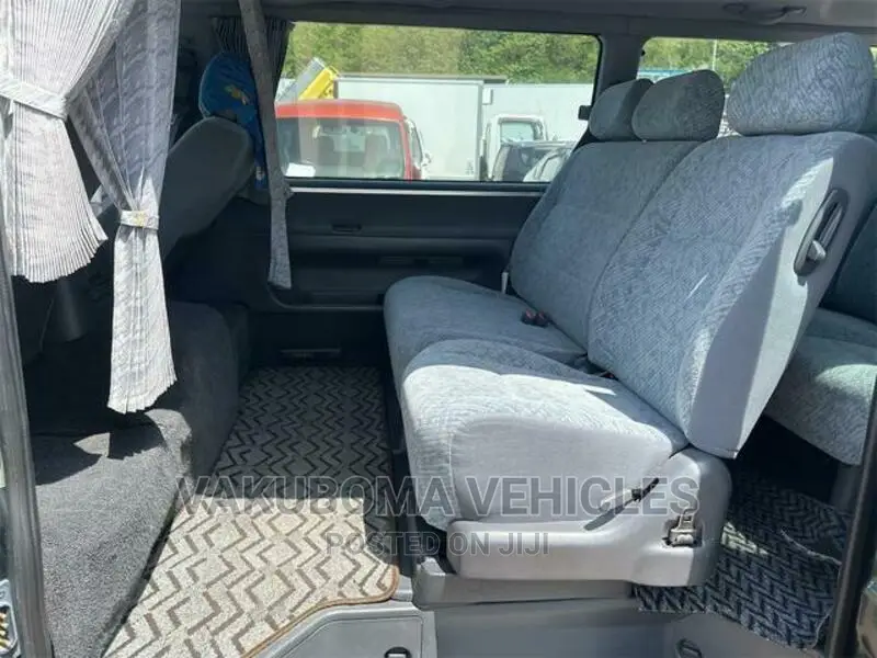 Toyota HiAce 1998 Silver