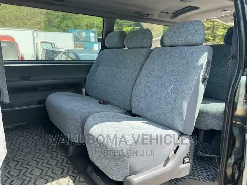 Toyota HiAce 1998 Silver