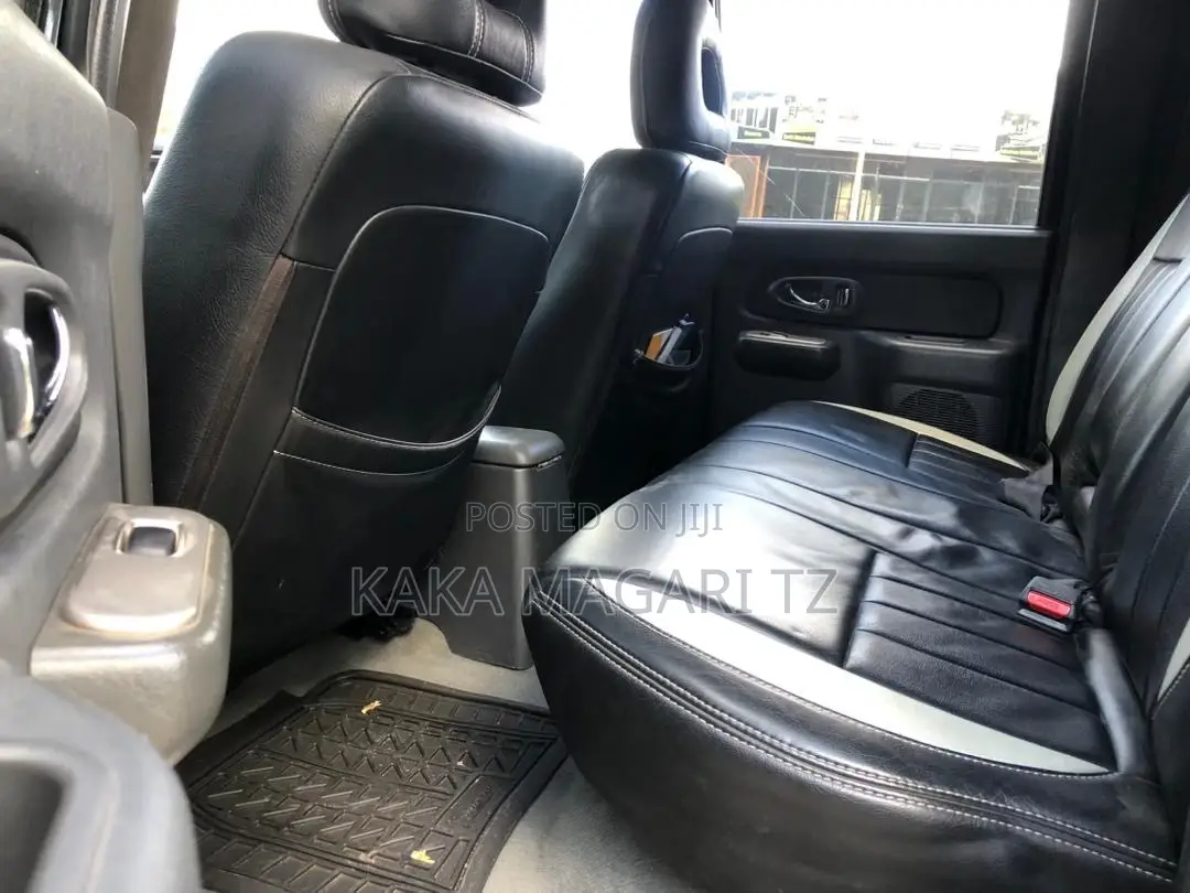 Mitsubishi L200 2005 Black