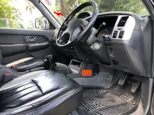 Mitsubishi L200 2005 Black