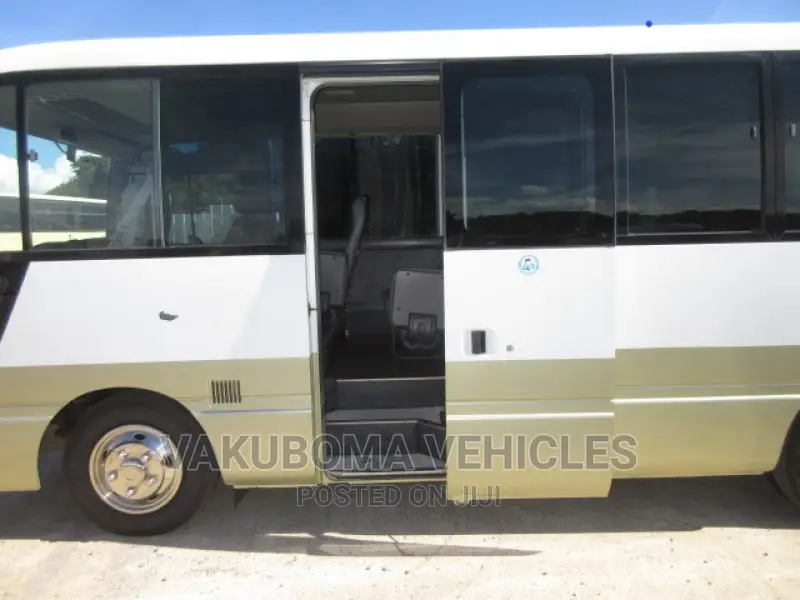 Nissan Civilian 2002 White