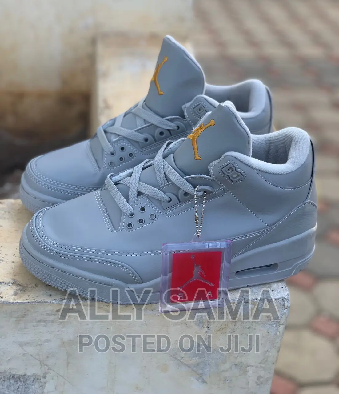 JORDAN Sneakers (Gray)