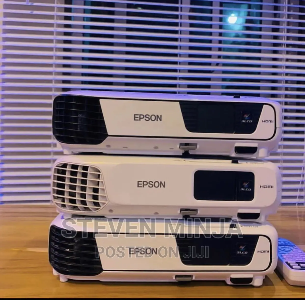 Projector for Renting ( Epson )