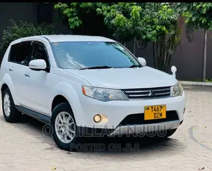 Mitsubishi Outlander 2009 White