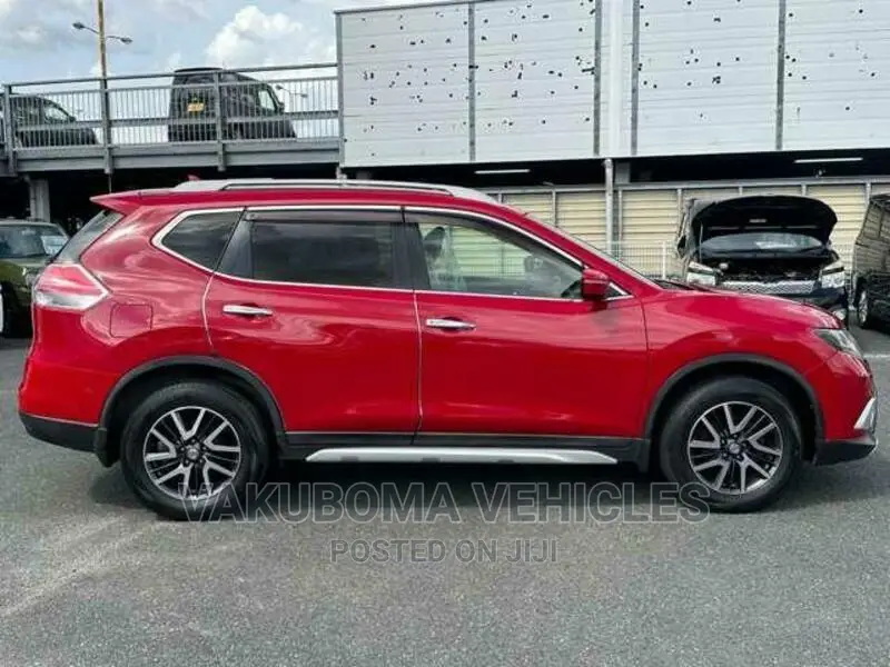 Nissan X-Trail 2014 Red