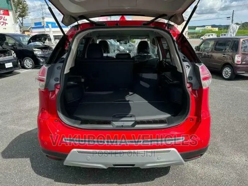 Nissan X-Trail 2014 Red