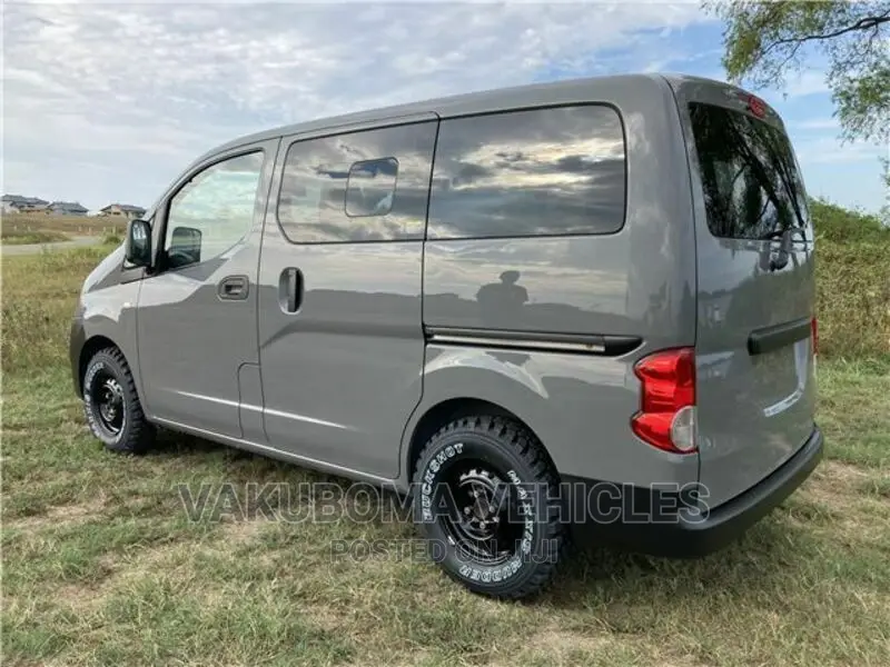 Nissan NV200 2015 Grey
