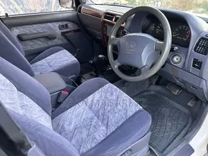 Toyota Land Cruiser Prado 2000 Pearl