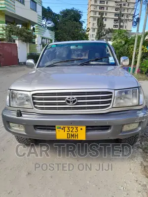 Toyota Land Cruiser HDJ 100 1998 Silver