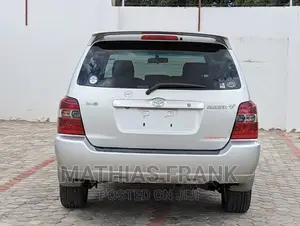 Toyota Kluger 2004 Silver