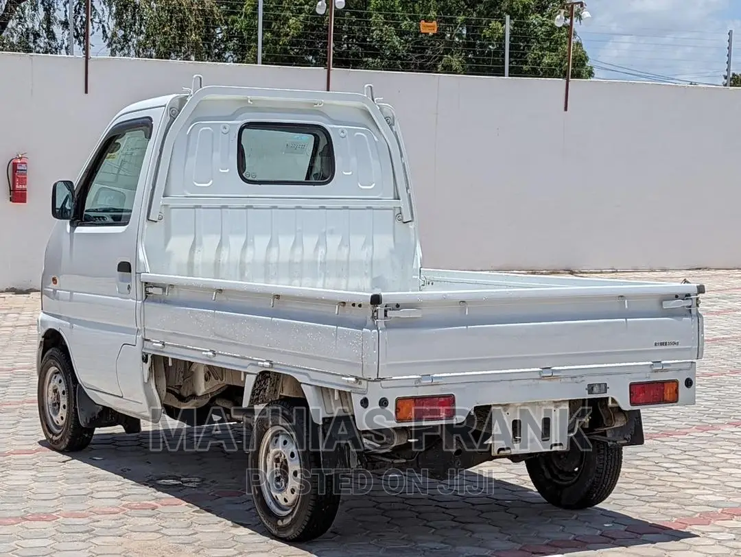 Suzuki Carry Truck 2014 White