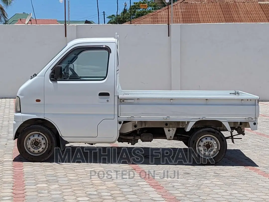 Suzuki Carry Truck 2014 White