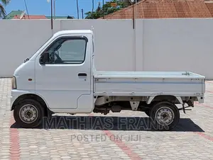 Suzuki Carry Truck 2014 White