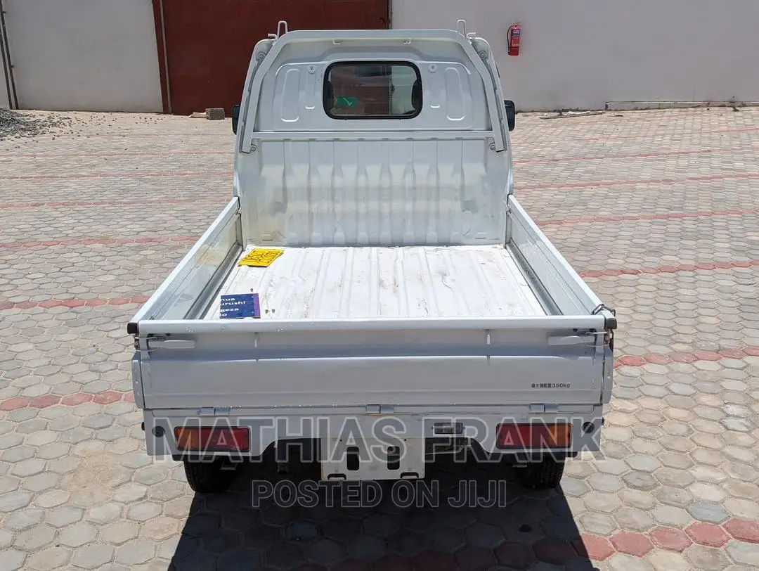 Suzuki Carry Truck 2014 White