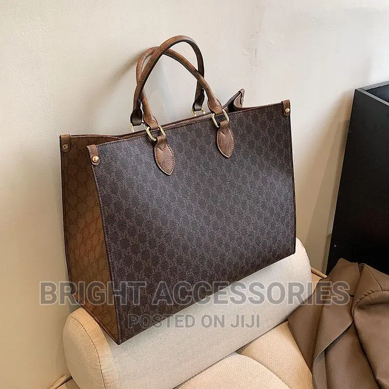 Pochi Kubwa/Handbag