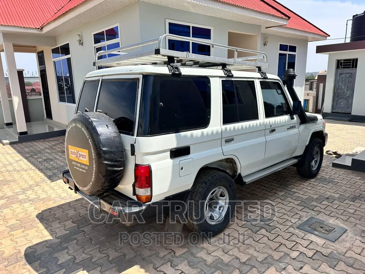 Toyota Land Cruiser 4.0 V6 EXR 2016 White