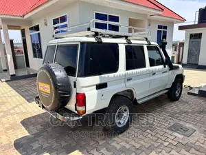 Toyota Land Cruiser 4.0 V6 EXR 2016 White