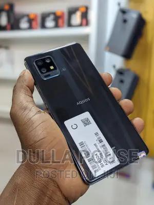Sharp Aquos zero6 128 GB Black