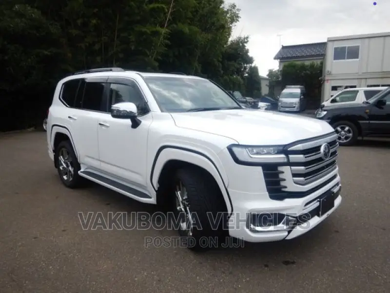 Toyota Land Cruiser Prado 2022 Pearl