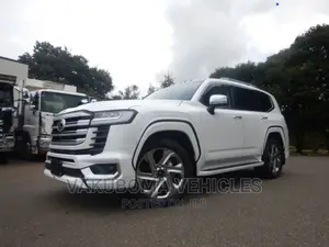 Toyota Land Cruiser Prado 2022 Pearl