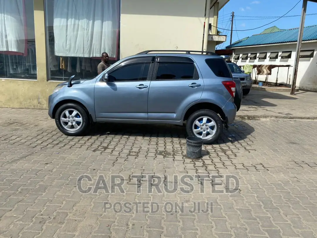Toyota Rush 1.5 RWD 2006 Gray