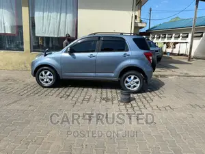 Toyota Rush 1.5 RWD 2006 Gray