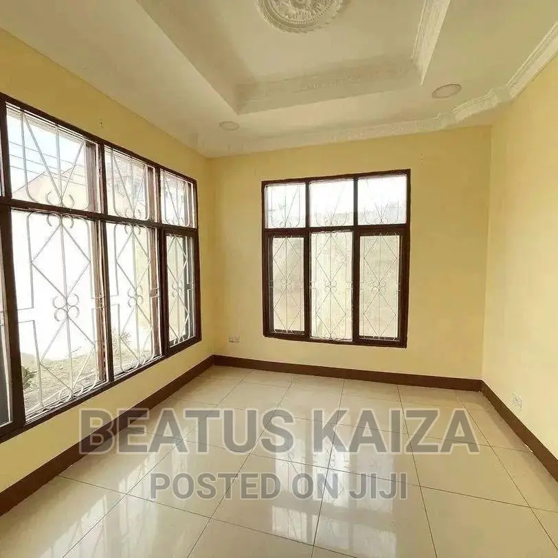 4bdrm Bungalow in Bahari Beach, Mbezi for sale