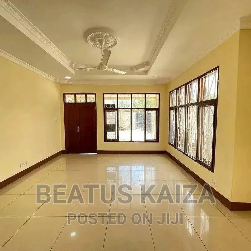 4bdrm Bungalow in Bahari Beach, Mbezi for sale