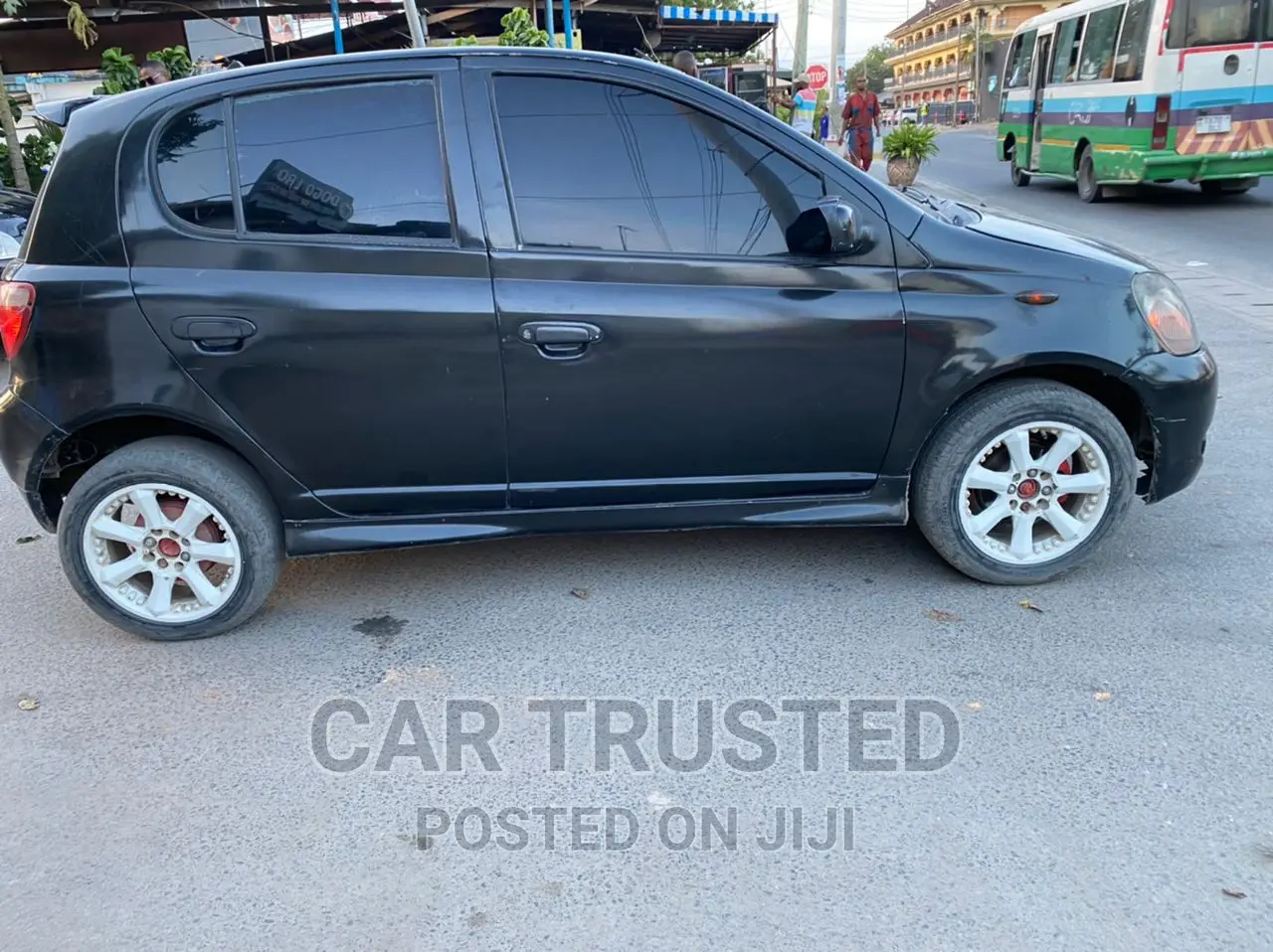 Toyota Vitz 1.5 FWD 3dr 2004 Black