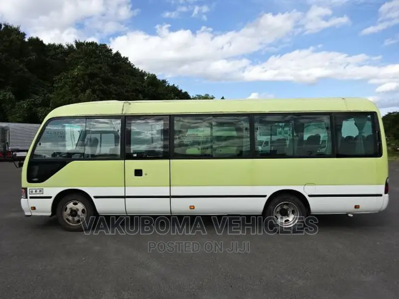 Toyota Coaster 2006 Yellow