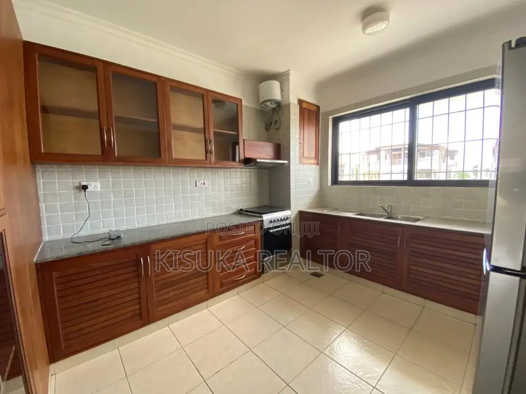 Furnished 4bdrm Villa in Msasani for rent