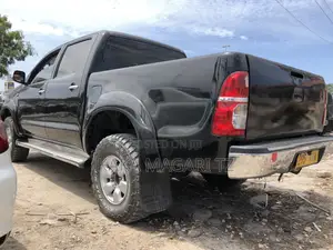 Toyota Hilux 2008 Black