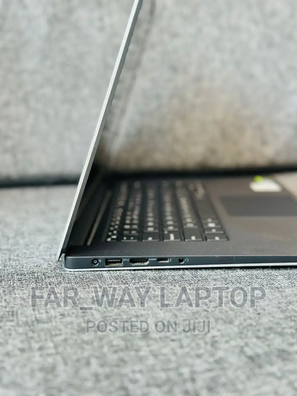 New Laptop Dell XPS 15-9570 8GB Intel Core I5 SSD 1T