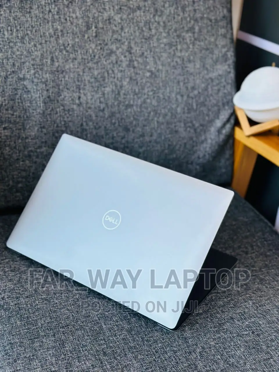 New Laptop Dell XPS 15-9570 8GB Intel Core I5 SSD 1T