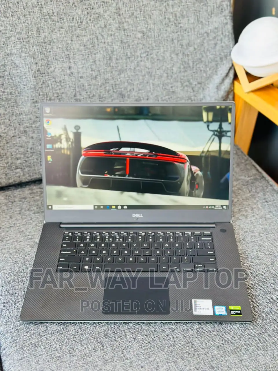 New Laptop Dell XPS 15-9570 8GB Intel Core I5 SSD 1T