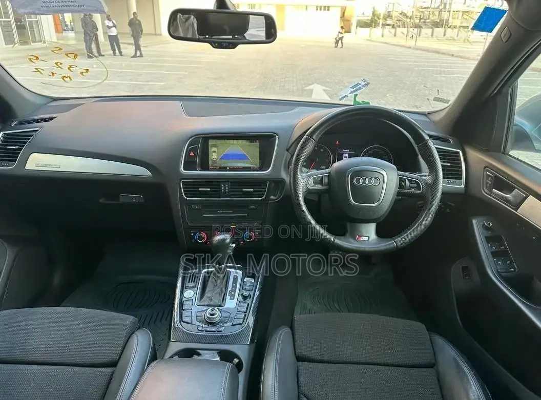 Audi Q5 2.0 TDI Automatic 2010 Silver