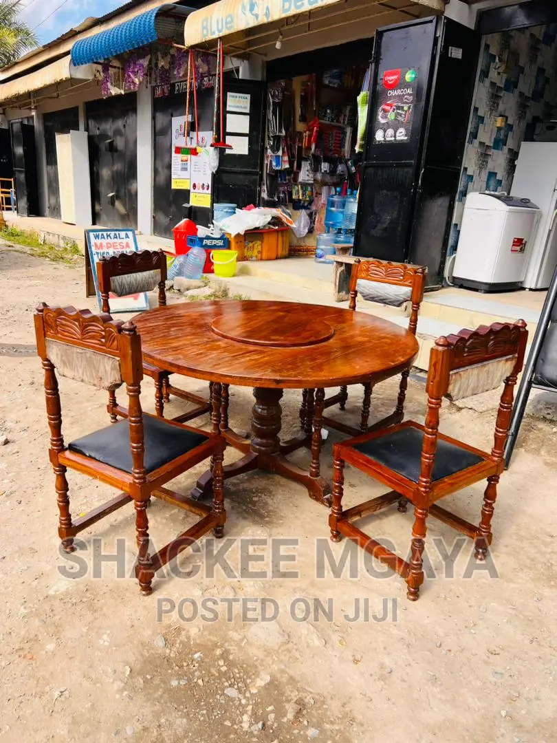Dining Table Vitu 4 Mbao Ngumu