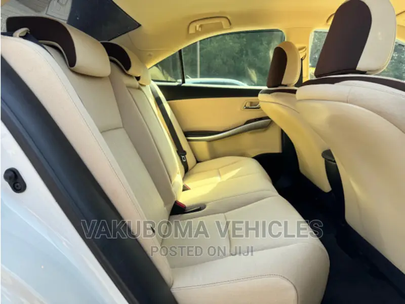 Toyota Sai 2.4 Hybrid FWD 2013 Pearl