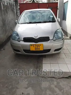 Toyota Vitz 1.3 FWD 5dr 2002 Silver