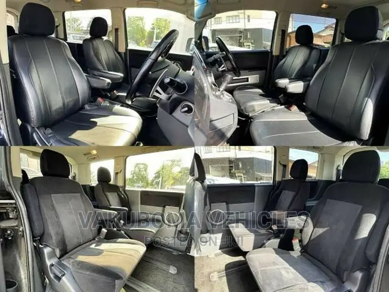 Mitsubishi Delica 2010 Blue